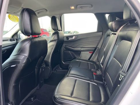 Used 2022 Ford Escape SEL image 17