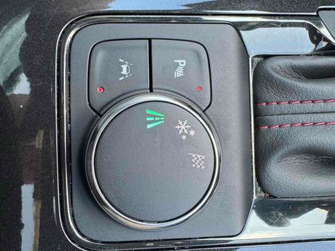 Used 2019 Chevrolet Blazer RS FWD image 24