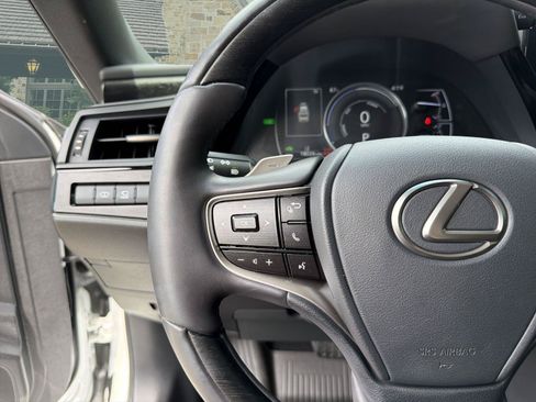 Certified 2024 Lexus ES 300h w/ Technology Package FWD image 15
