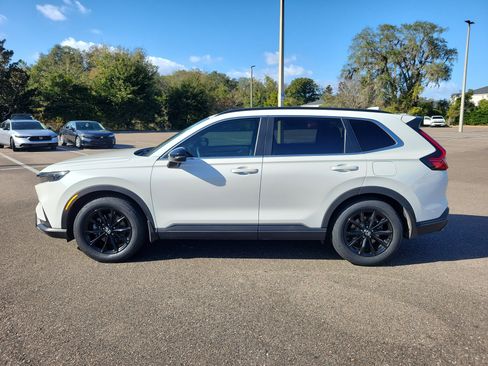 Certified 2024 Honda CR-V Sport image 3