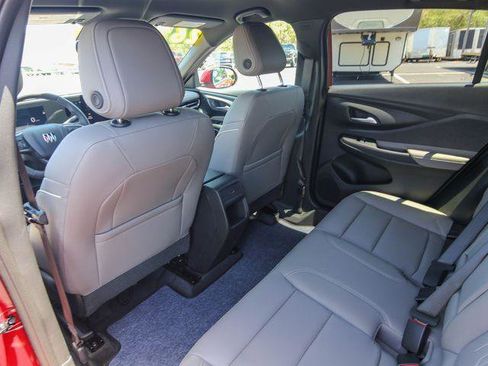 New 2026 Buick Envista Avenir FWD image 25