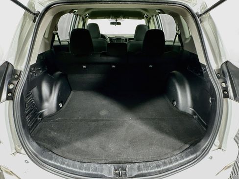 Used 2016 Toyota RAV4 LE FWD image 26