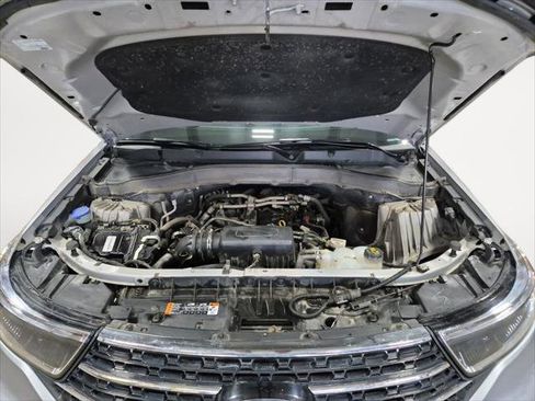 Used 2021 Ford Explorer XLT w/ Equipment Group 202A image 20