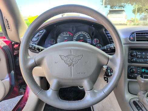 Used 2003 Chevrolet Corvette Convertible w/ Preferred Equipment Group1 RWD image 25