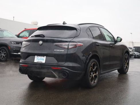 New 2025 Alfa Romeo Stelvio Sprint image 4
