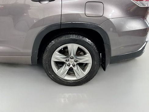 Used 2014 Toyota Highlander Limited image 11