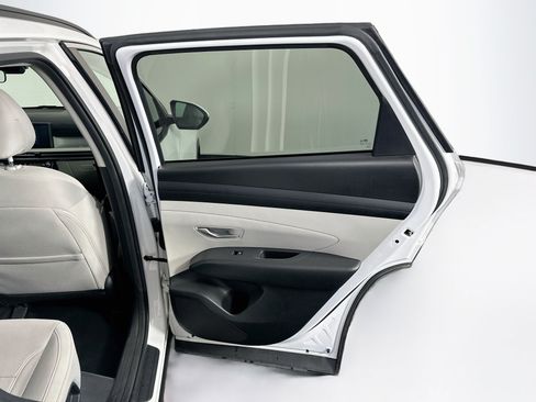 Used 2025 Hyundai Tucson SEL FWD image 32