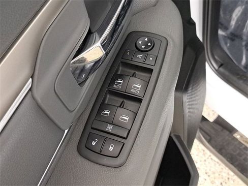 Used 2019 RAM 1500 Big Horn image 22