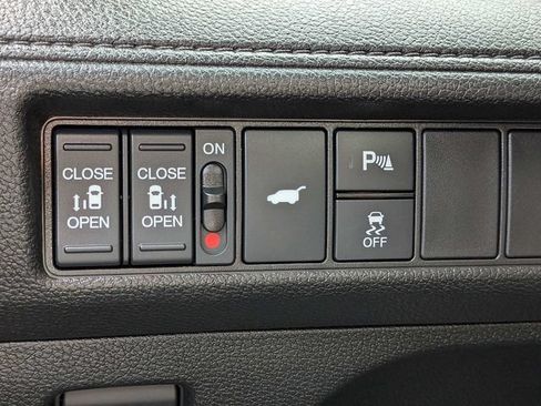 Used 2025 Honda Odyssey Elite image 26