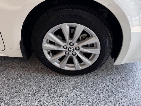 Certified 2024 Toyota Corolla SE FWD image 13