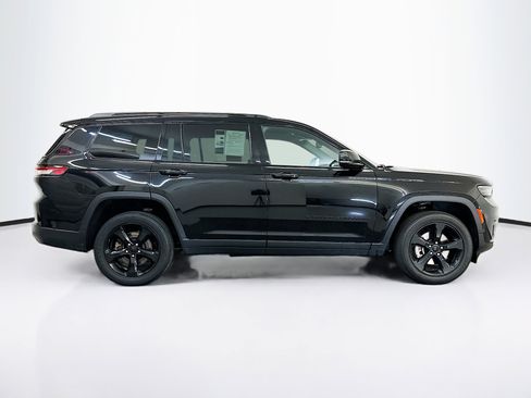 Used 2023 Jeep Grand Cherokee L Laredo image 10