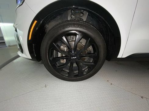 Used 2023 Kia Sorento SX FWD image 10