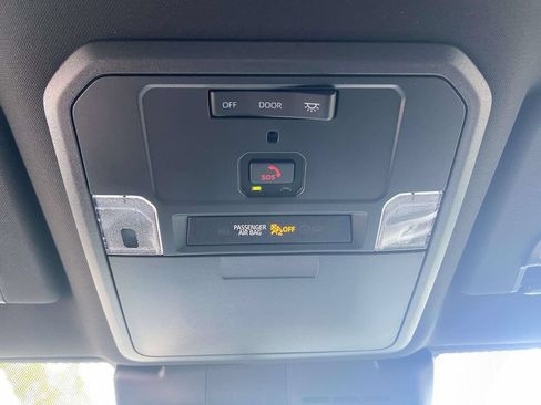 Used 2025 Toyota Tacoma TRD Sport RWD image 29