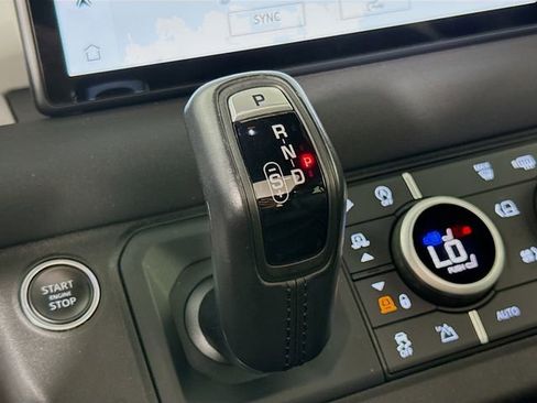 Certified 2023 Land Rover Defender 110 X-Dynamic SE image 19