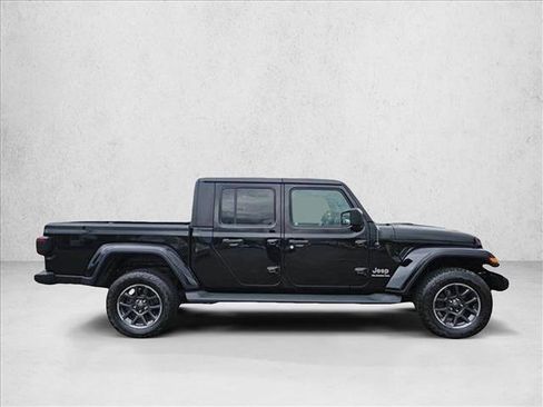 Used 2020 Jeep Gladiator Overland image 4