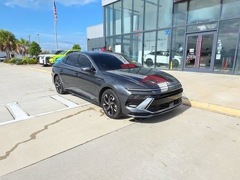 Used 2024 Hyundai Sonata SEL FWD image 2