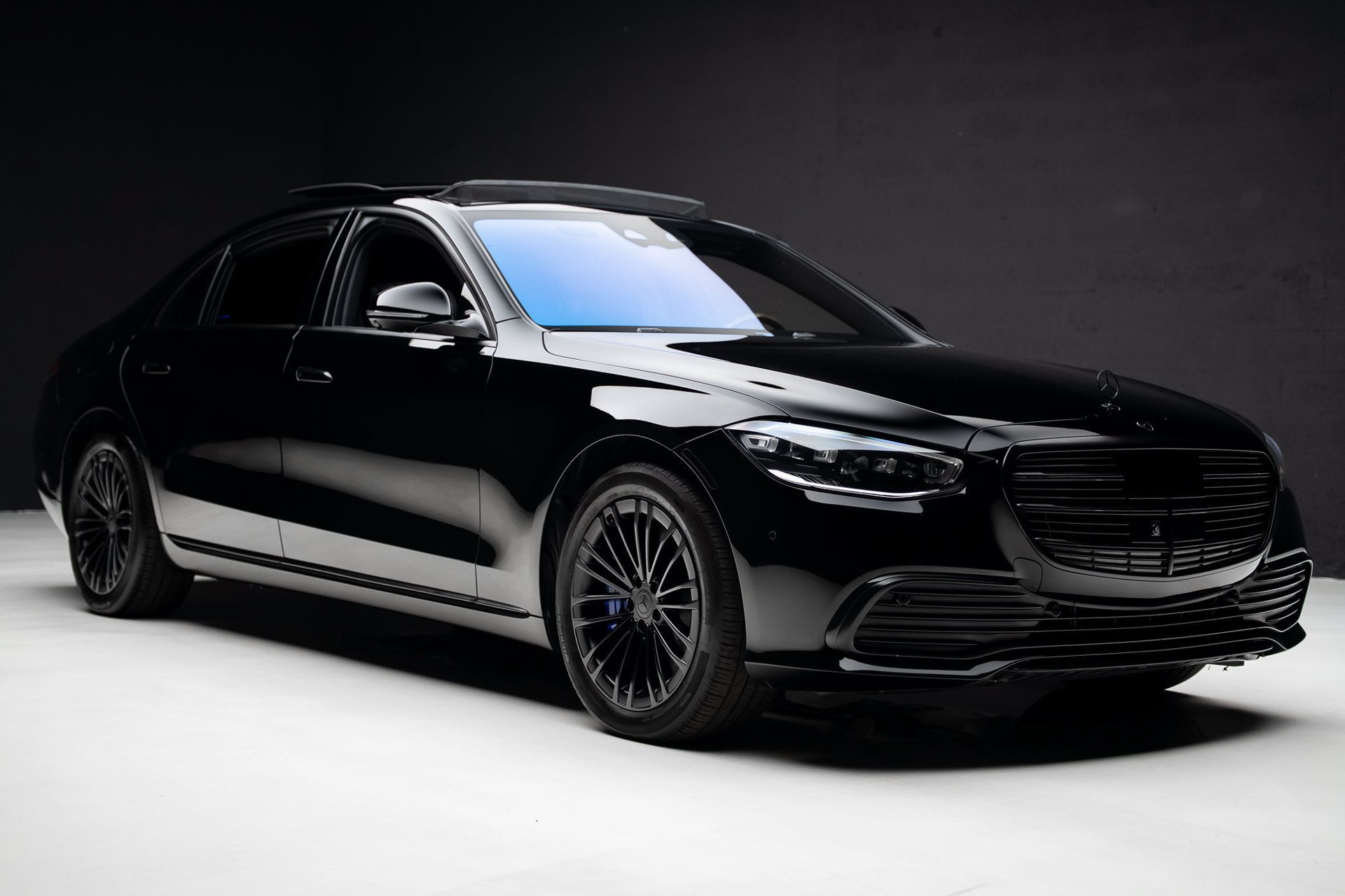 Used 2024 Mercedes-Benz S 580e 4MATIC Sedan w/ Warmth & Comfort Package image 87