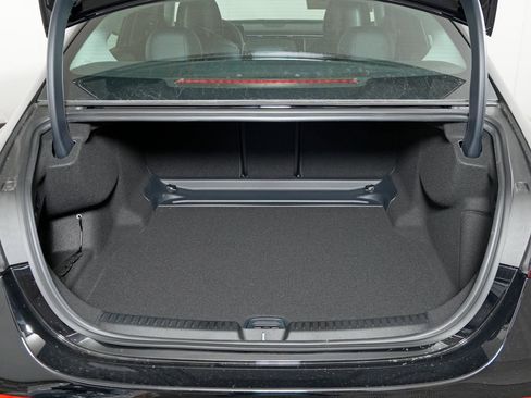 New 2026 Mercedes-Benz E 450 4MATIC Sedan image 9