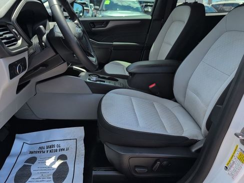 Used 2024 Ford Escape Active FWD image 7