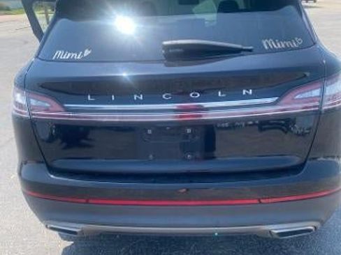 Used 2022 Lincoln Nautilus Reserve FWD image 3