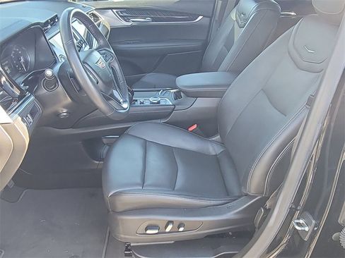 Certified 2023 Cadillac XT6 Premium Luxury image 19