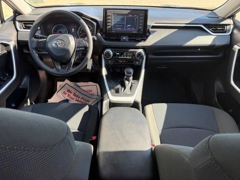 Used 2022 Toyota RAV4 LE AWD/4WD image 13