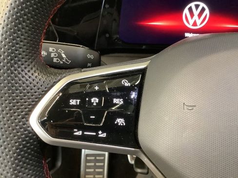 Used 2023 Volkswagen GTI SE FWD image 11