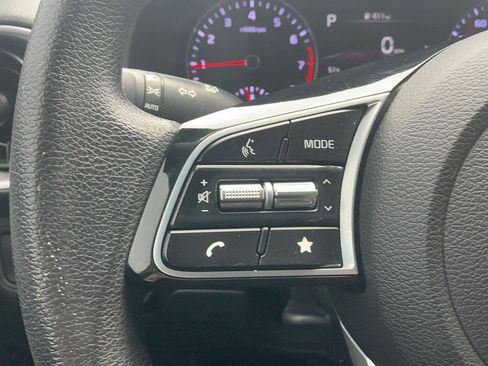 Used 2023 Kia Forte LXS w/ LXS Technology Package FWD image 18