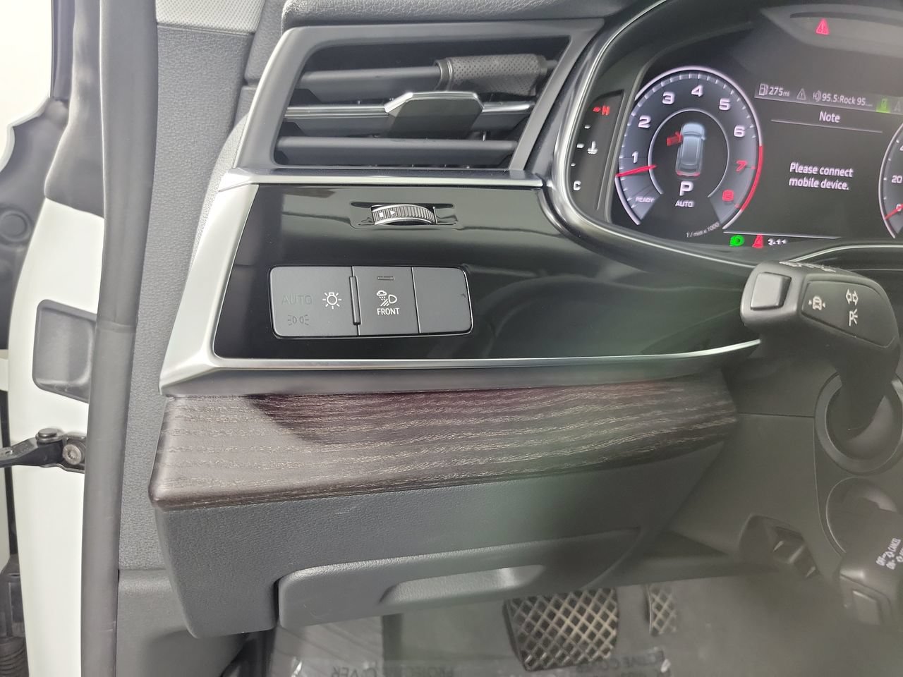 Used 2023 Audi Q8 Premium Plus w/ Premium Plus Package AWD/4WD image 23