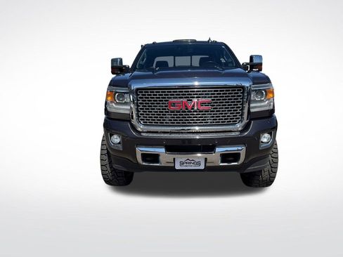 Used 2015 GMC Sierra 3500 Denali w/ Duramax Plus Package AWD/4WD image 9