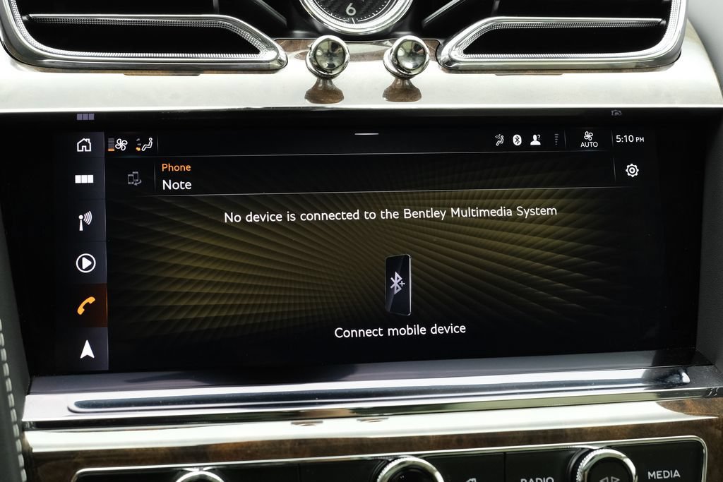 Used 2024 Bentley Bentayga AWD/4WD image 37