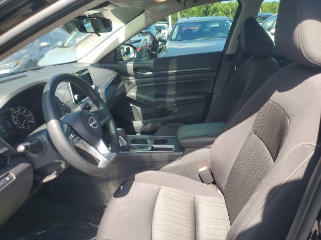 Certified 2025 Nissan Altima 2.5 SV FWD image 14