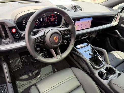 New 2026 Porsche Cayenne S AWD/4WD image 4