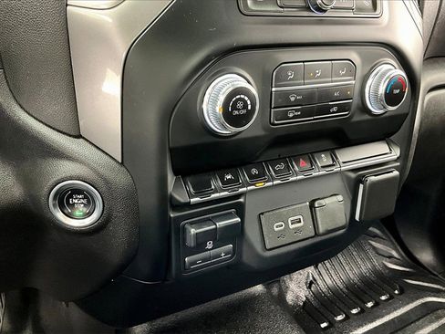 Used 2024 GMC Sierra 1500 Pro w/ Pro Value Package image 28