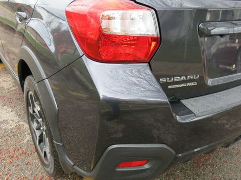 Used 2017 Subaru Crosstrek 2.0i Premium image 40