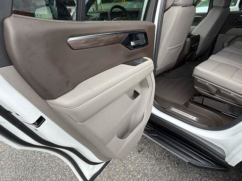 New 2026 Chevrolet Tahoe LT RWD image 18