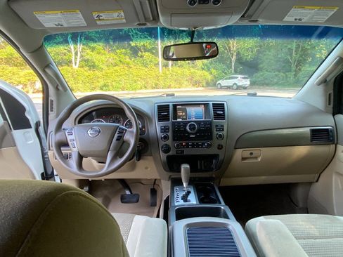 Used 2013 Nissan Armada SV AWD/4WD image 37