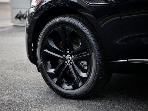 New 2026 Jaguar F-PACE R-Dynamic S image 7