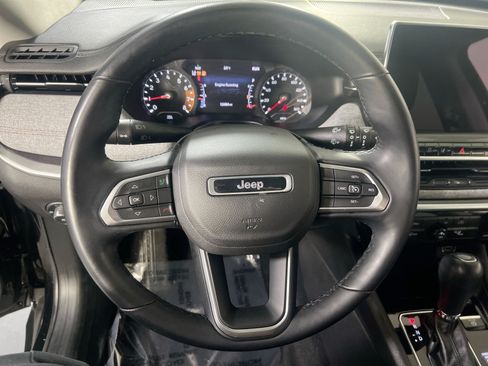 Used 2022 Jeep Compass Latitude AWD/4WD image 11
