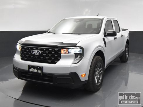Used 2025 Ford Maverick XL FWD image 48