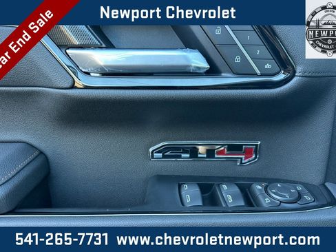 New 2026 GMC Sierra 1500 AT4 w/ Technology Package image 9