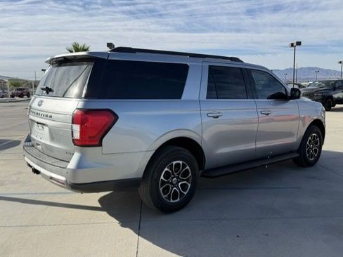 Used 2023 Ford Expedition Max XLT AWD/4WD image 4