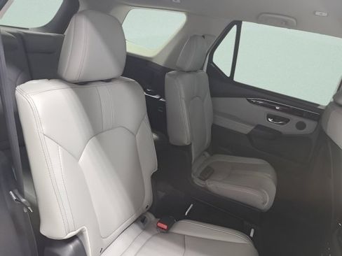 Used 2025 Honda Pilot EX-L image 17