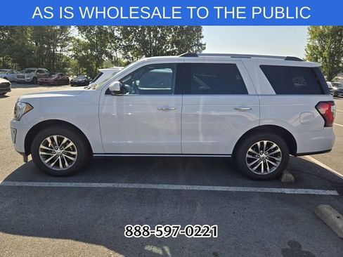 Used 2018 Ford Expedition Limited AWD/4WD image 2