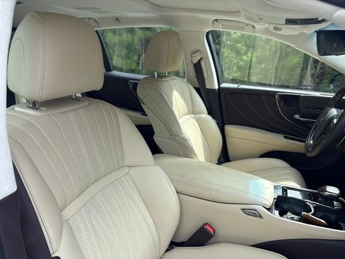 Used 2018 Lexus LS 500 w/ Interior Upgrade Package RWD image 29