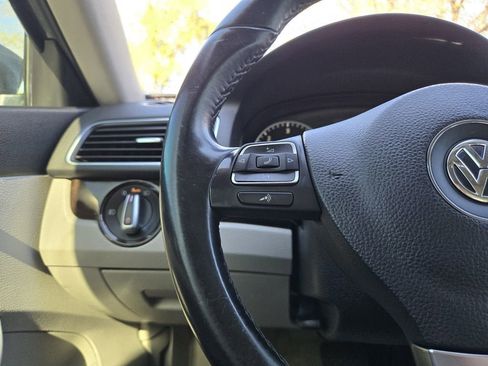 Used 2014 Volkswagen Passat TDI SEL Premium FWD image 17