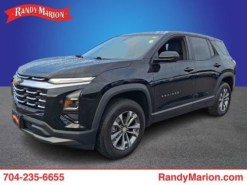 Used 2025 Chevrolet Equinox LT AWD/4WD image 1