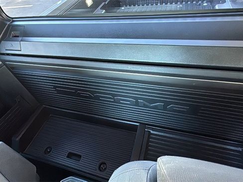 Used 2025 Toyota Tacoma SR image 23