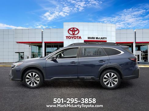 Used 2023 Subaru Outback Limited AWD/4WD image 2