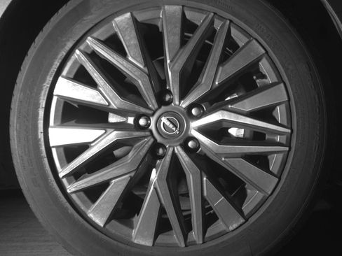 Used 2025 Nissan Altima 2.5 SV image 13